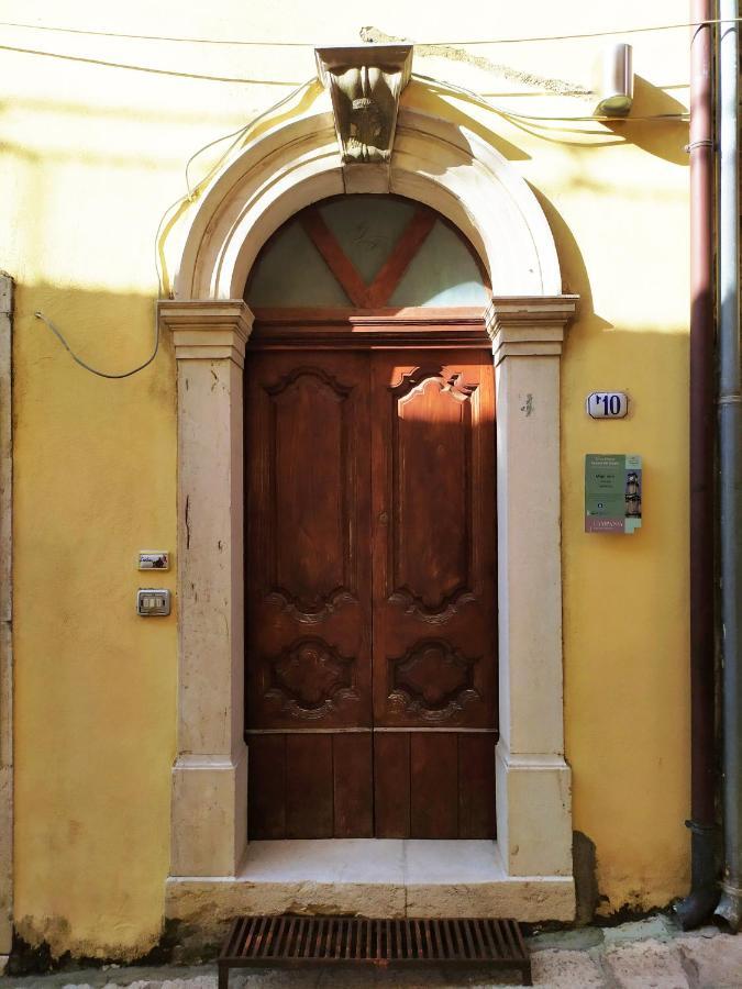 Taurasi Stanze Don Gesualdo Alloggio Turistico المظهر الخارجي الصورة