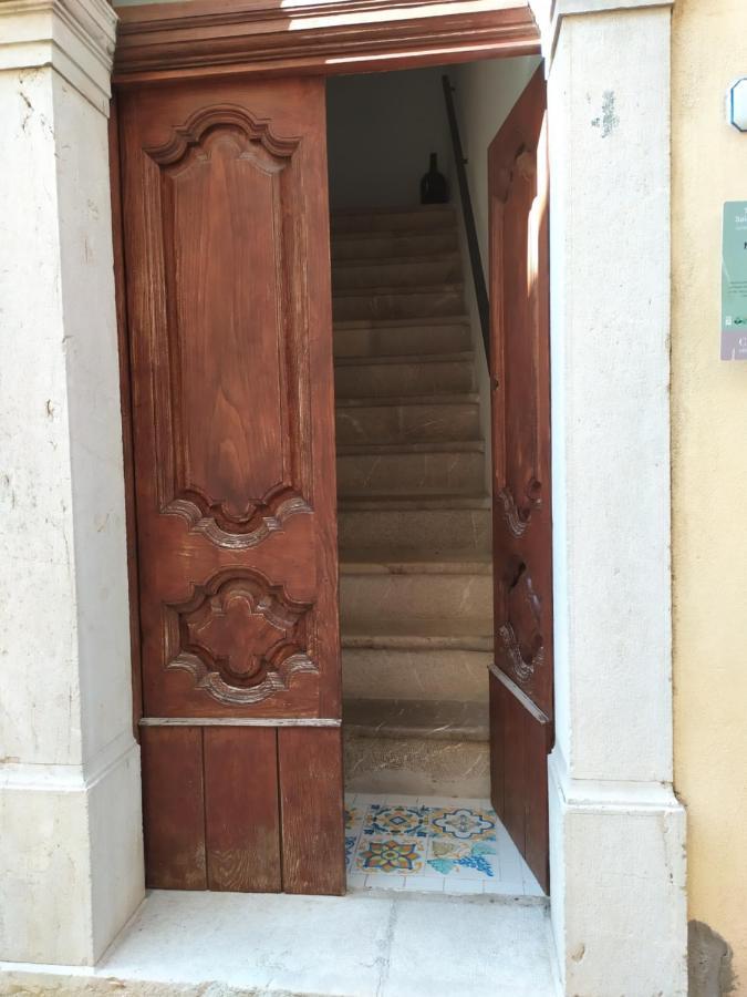 Taurasi Stanze Don Gesualdo Alloggio Turistico المظهر الخارجي الصورة